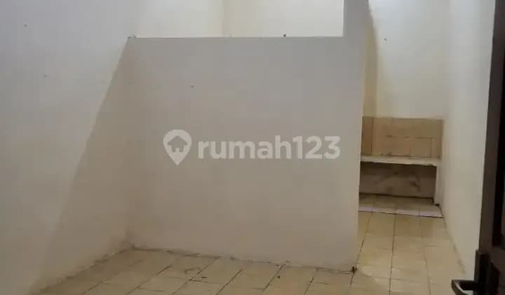 Dikontrakan perbulan 1.800.000 ukuran 4x10 minat by wa