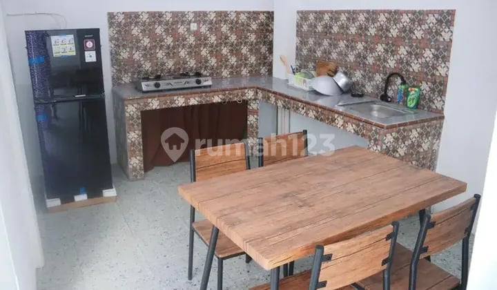 Kamar kost disewakan