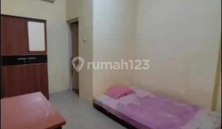 CHEAP WOMEN-ONLY BOARDING HOUSE TANGERANG