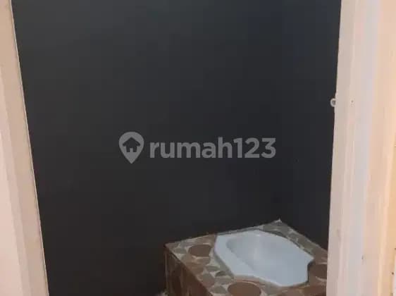 Kontrakan murah bisa parkir mobil