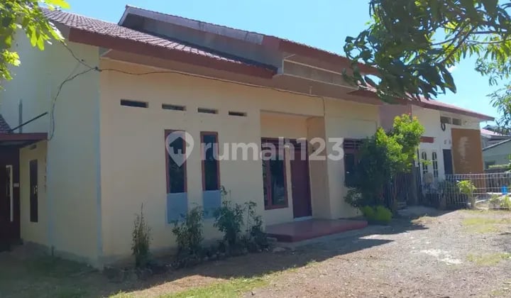 Kost Pria Pande Corner