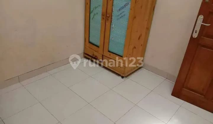 Kos2an putra atau pasutri bersih