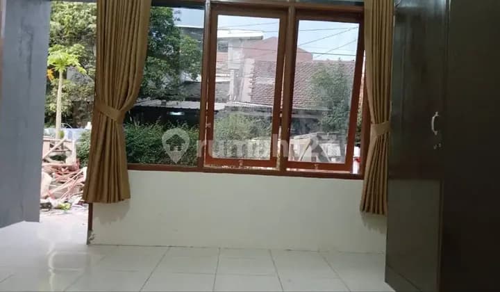 Kamar kosan fresh di lokasi strategis