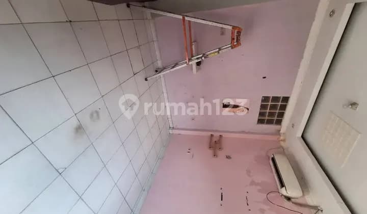 Kost AC wifi listrik strategis galur Jakarta pusat
