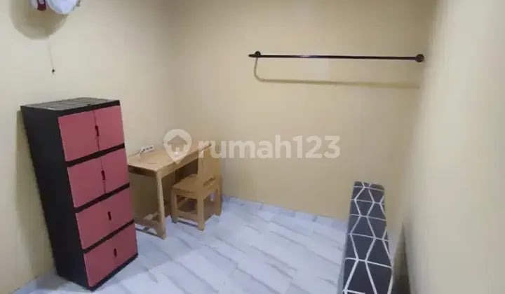 kos wanita, AC, & Non AC. Dekat halte TJ Petukungan Utara (Adam Malik)