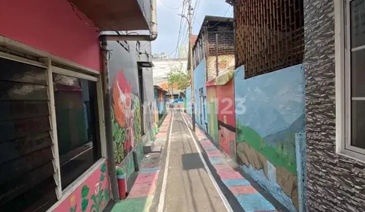 KOST NYAMAN DAN PRIVATE