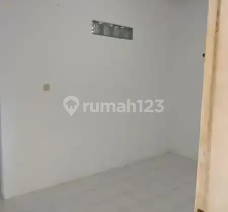 Di Kontrakan,Kos/Kost (1 Ruang Tamu, 1 Kamar Tidur, Dapur dan Toilet)