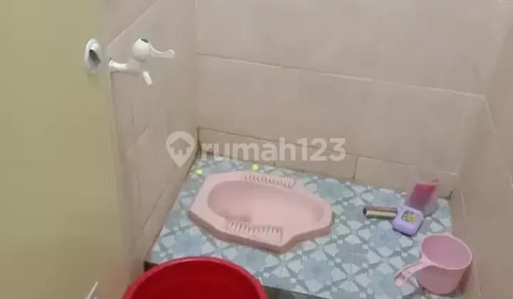 For rent 1 boarding house unit.
