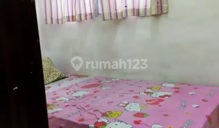 Kos kamar mandi dalam free listrik