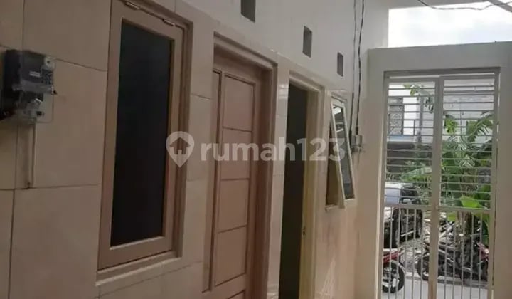 Rent for a Kost on East Kalilom Lor Street 3