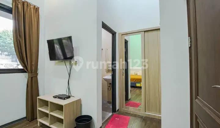 Kost Toba Mansion Ada Parkir Mobil Dekat Ke HSBC Benhil