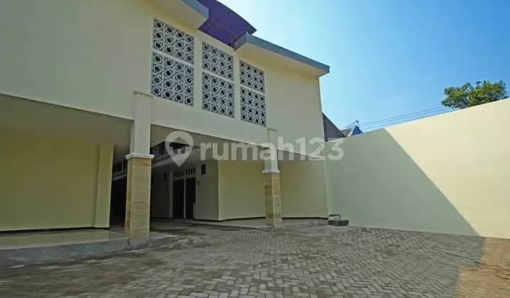 Kos Ekslusif, Bersih dan Aman. Dukuh Menanggal, Sby.