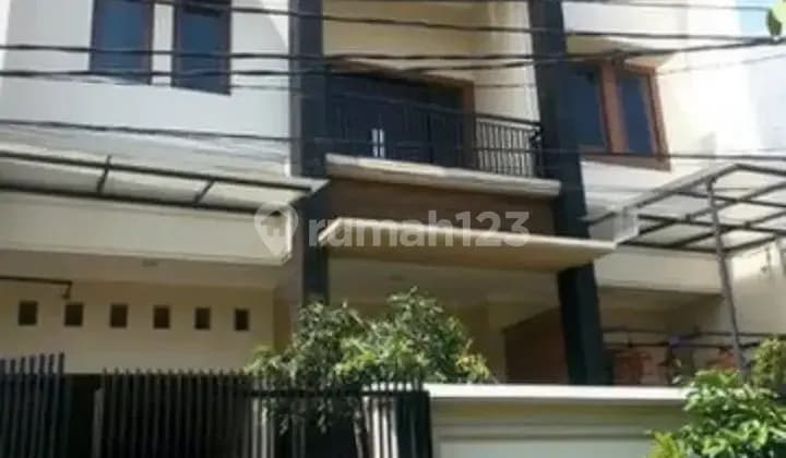 Kost Oemah Tandig 22 Minimalis cakep 2 jalan