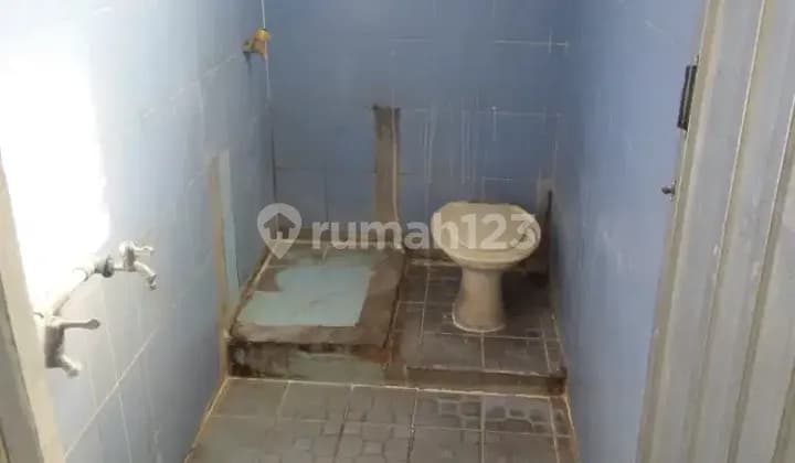 Rumah kontrakan 2 lantai. (Muslim muslimah)