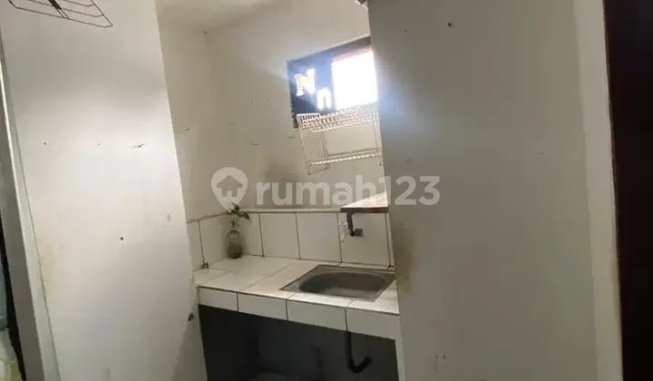 DISEWAKAN ATAU DIKONTRAKAN PAVILIUN SUDAH DENGAN ISINYA (Belakang PVJ)