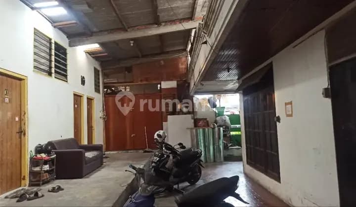 Kost dukuh Kupang dekat kampus