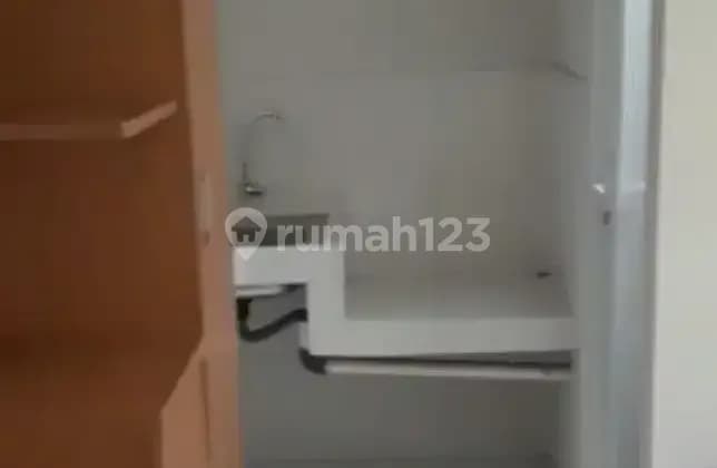 Kost2an murah depan UIN,sll terisi.