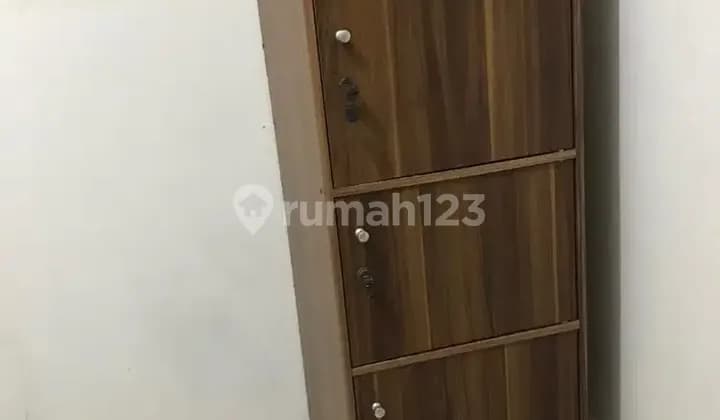 Disewakan kost bersih ac parkir mobil sekolah dian harapan mayora