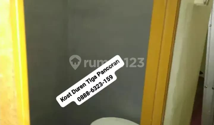 Kost AC + Wifi + KM Dalam + Dapur Bersama + Rooftop + Parkir di garasi