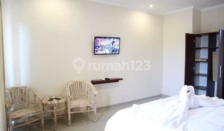 For rent in a dilapidated guest house