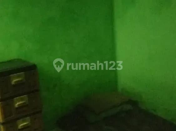 Kost bebas, terminal ragunan, strategis