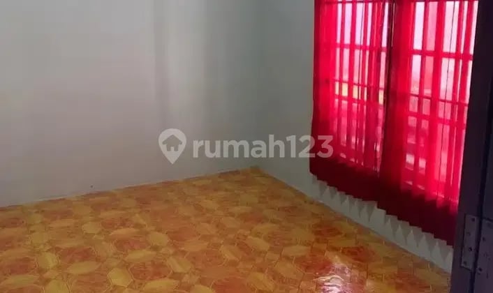 Terima kost khusus putra Terima kost khusus putra
