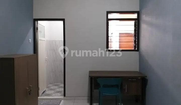 Kost Pria Premium Tengah Kota Surabaya