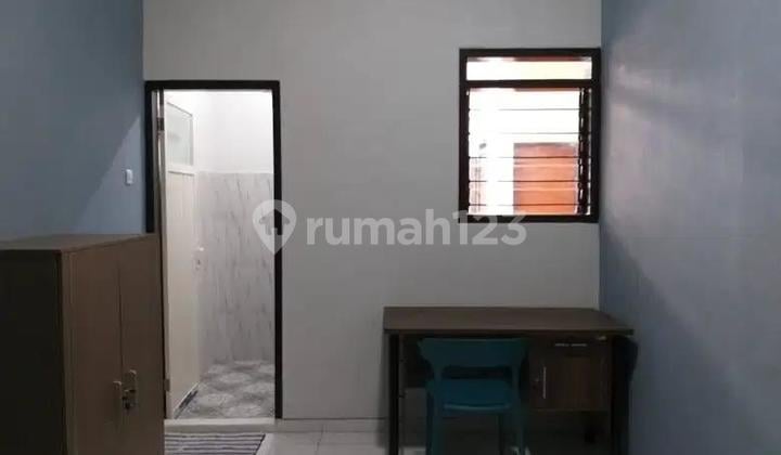 Kost Pria Premium Tengah Kota Surabaya