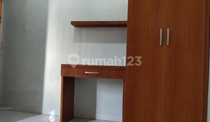 Kos Putra Putri Jawa Timuran