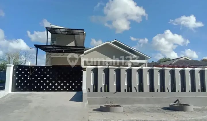 Kos Bordam Flamboyan