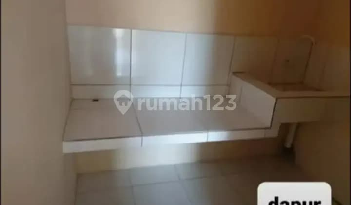 Rumah petakan di lantai 1 dan 2