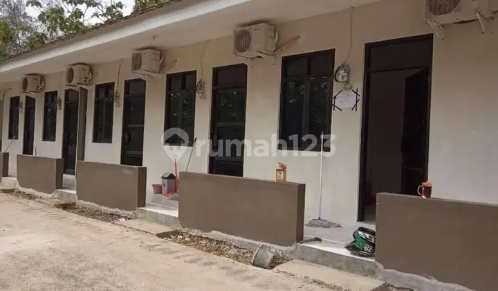 For sale land with 6 boarding rooms, Comfortable, Strategic In the City & Flood-Free.