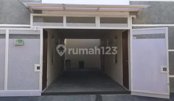 Kost esklusif 80 M dari MCD Jatiwaringin