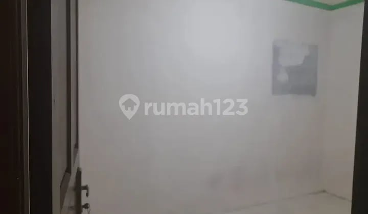 Kos sejahtera dengan fasilitas kasur dan ac