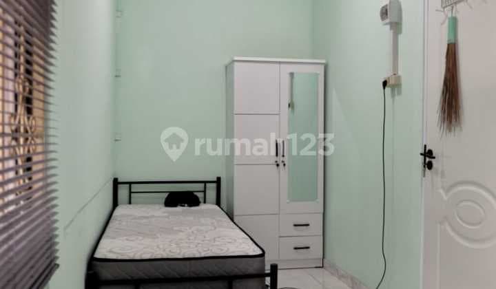 Kost Putri Ekslusif Yulia Kost Tebet