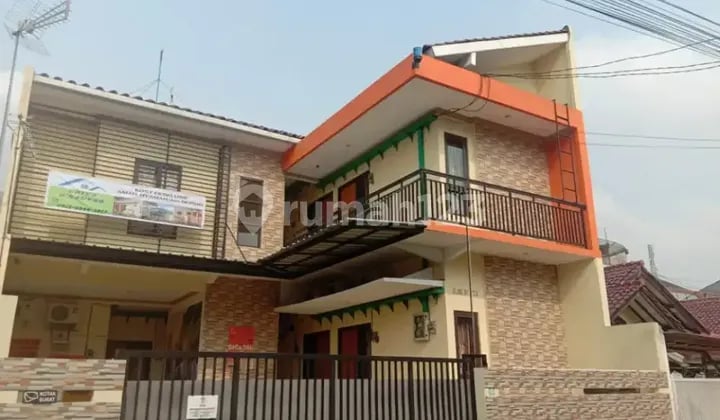 Kost Eksklusif dengan suasana nyaman, aman dan bersih