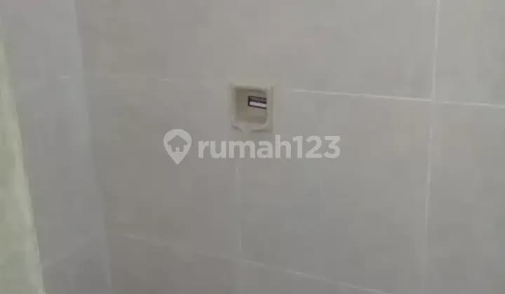 Female-Only Boarding House (for College Students / Working Women)