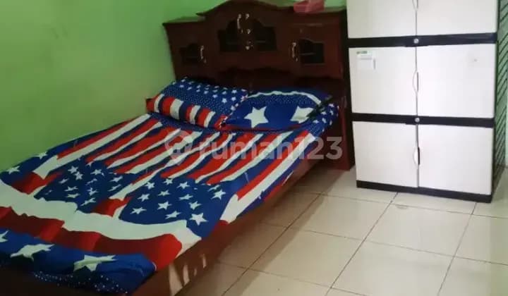 KOS PUTRA .+ FREE WIFI