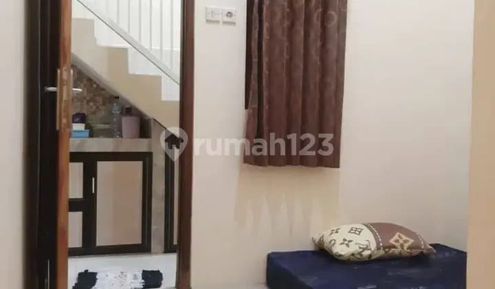 Kos mahasiswi / karyawati