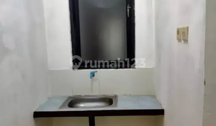 Kontrakan 7 pintu