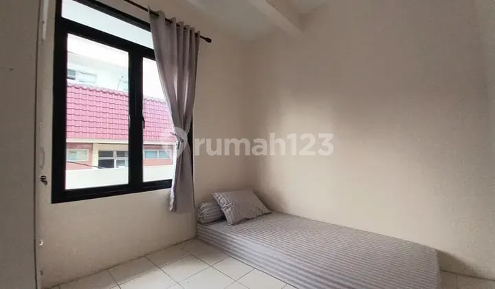 Kost Murah Abdi Tanjung Duren Siap Huni Jendela Belakang UNTAR Grogol