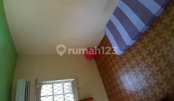 Kost AC di tengah kota Jaksel