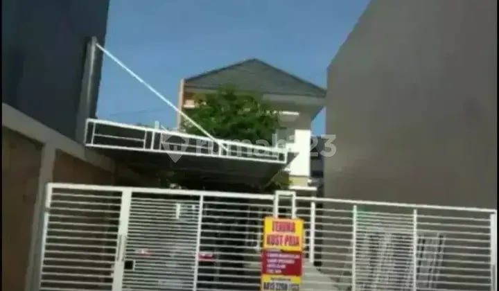 Kost Pria AC/Non AC Di Pinggir Jalan Raya Dekat Pintu Tol Madiun