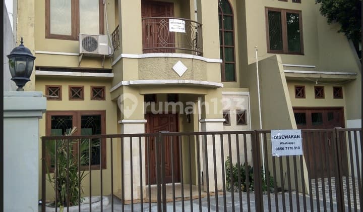 Villa Nyaman Cilandak Akses Mudah Ke Mrt Fatmawati