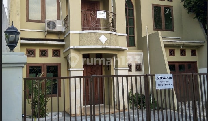 Villa Nyaman Cilandak Akses Mudah Ke Mrt Fatmawati