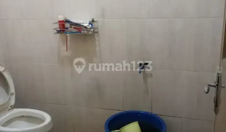 2 Kamar kost strategis