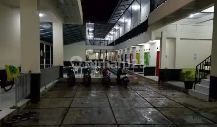 Kost asrama putra putri dan pasutri