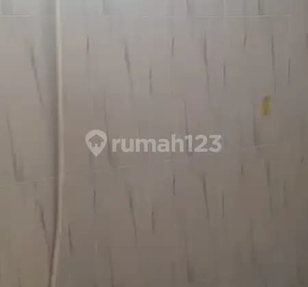 Kamar Kos Non AC, dekat dr Kuningan. TIDAK ADA PARKIRAN.