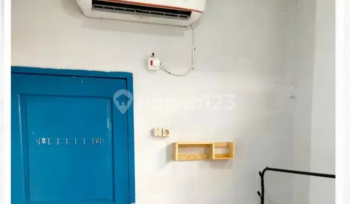sewa kamar kost bulanan full furniture AC lengkap