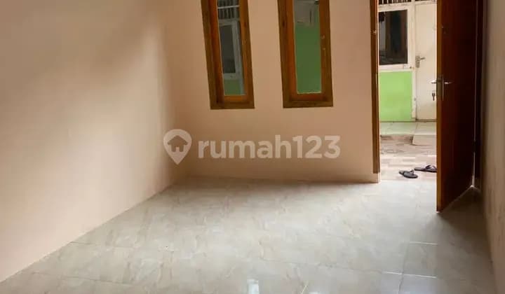 Kontrakan 3 Petak, Kawasan Mm 2100